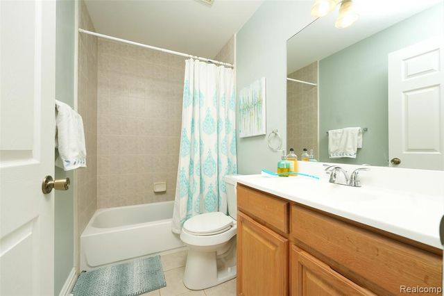 25929 Clark, Novi, MI 48375