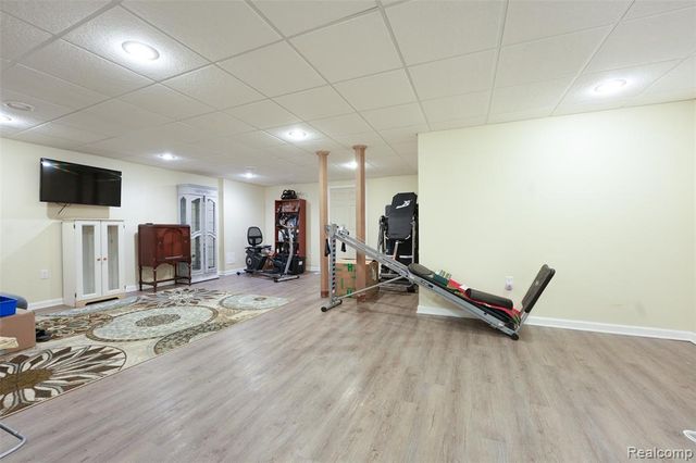 25929 Clark, Novi, MI 48375