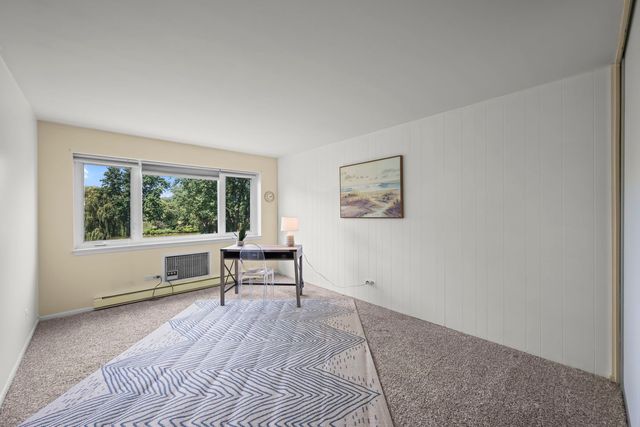 2700 E Bel Aire Drive 203, Arlington Heights, IL 60004