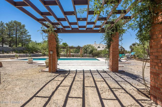 2647 Cumbres Court, Las Cruces, NM 88011