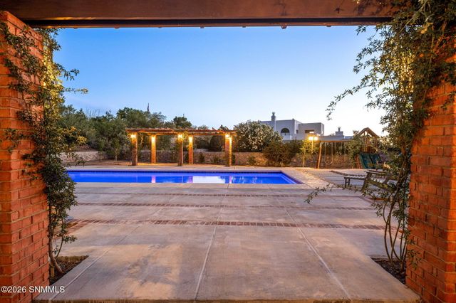 2647 Cumbres Court, Las Cruces, NM 88011