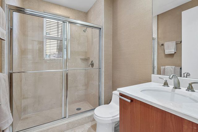 2640 Lake Shore Drive 107, Riviera Beach, FL 33404