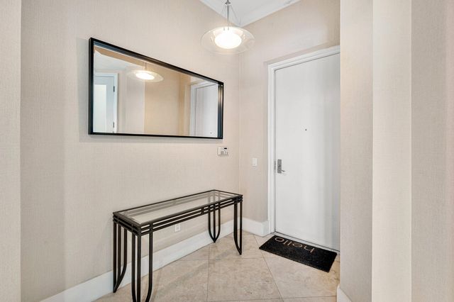 2640 Lake Shore Drive 107, Riviera Beach, FL 33404