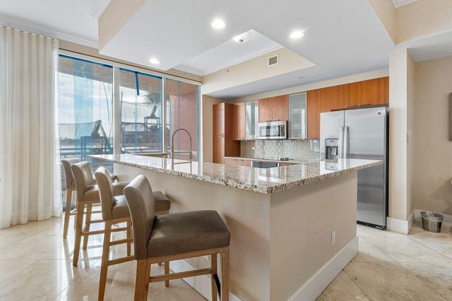 2640 Lake Shore Drive 107, Riviera Beach, FL 33404