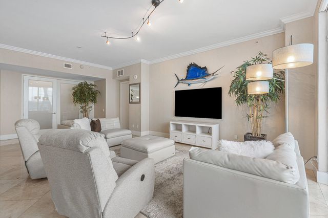 2640 Lake Shore Drive 107, Riviera Beach, FL 33404