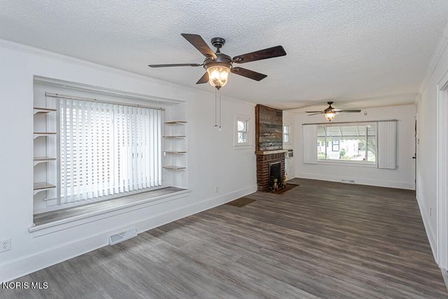 3916 Leybourn Avenue, Toledo, OH 43612