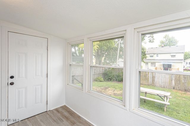 3916 Leybourn Avenue, Toledo, OH 43612