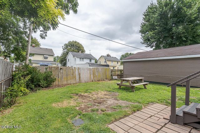 3916 Leybourn Avenue, Toledo, OH 43612