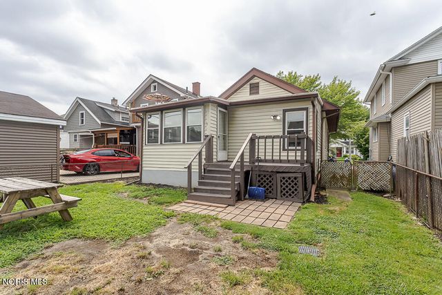 3916 Leybourn Avenue, Toledo, OH 43612
