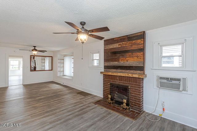 3916 Leybourn Avenue, Toledo, OH 43612