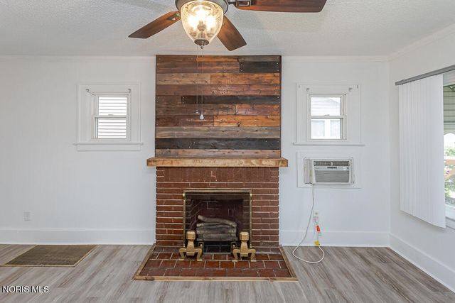 3916 Leybourn Avenue, Toledo, OH 43612