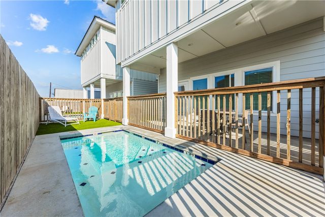 237 N Station St 5, Port Aransas, TX 78373