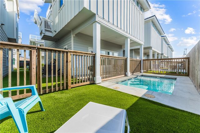 237 N Station St 5, Port Aransas, TX 78373