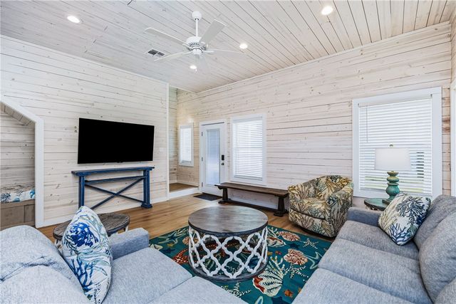 237 N Station St 5, Port Aransas, TX 78373