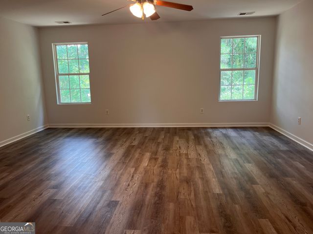 637 Pointe South Parkway, Jonesboro, GA 30238