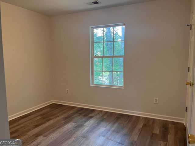 637 Pointe South Parkway, Jonesboro, GA 30238