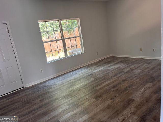 637 Pointe South Parkway, Jonesboro, GA 30238