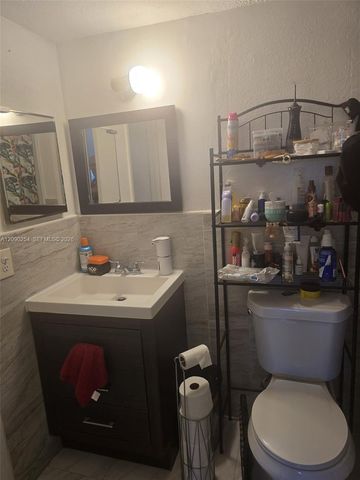 1251 NE 108th Street 718, Miami, FL 33161