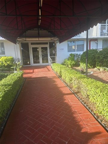 1251 NE 108th Street 718, Miami, FL 33161