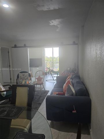1251 NE 108th Street 718, Miami, FL 33161