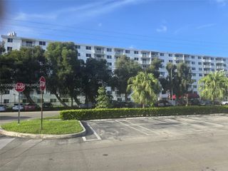 1251 NE 108th Street 718, Miami, FL 33161