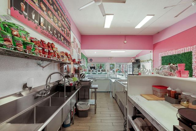 210 S Central Ave, Lodi, CA 95240