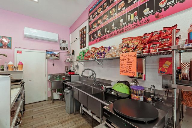 210 S Central Ave, Lodi, CA 95240