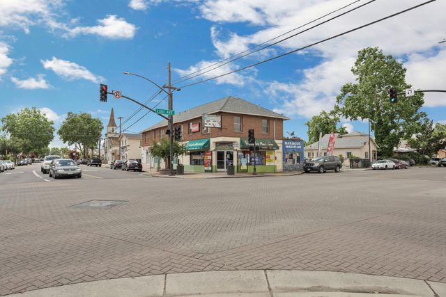 210 S Central Ave, Lodi, CA 95240