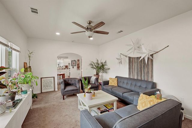 210 S Central Ave, Lodi, CA 95240