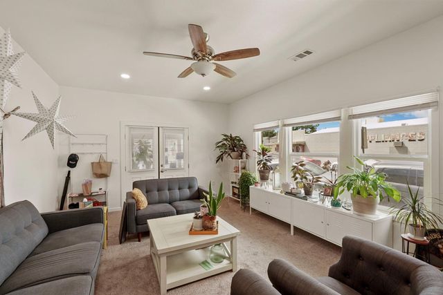 210 S Central Ave, Lodi, CA 95240