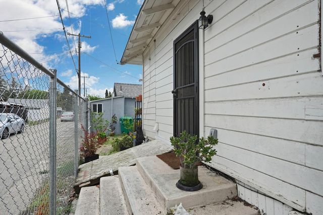210 S Central Ave, Lodi, CA 95240