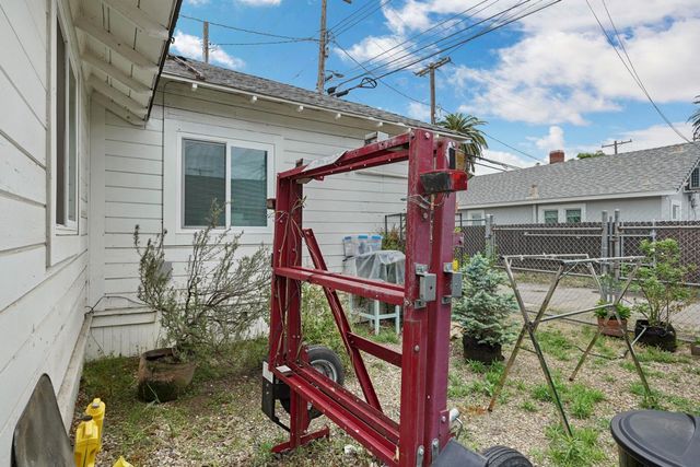 210 S Central Ave, Lodi, CA 95240