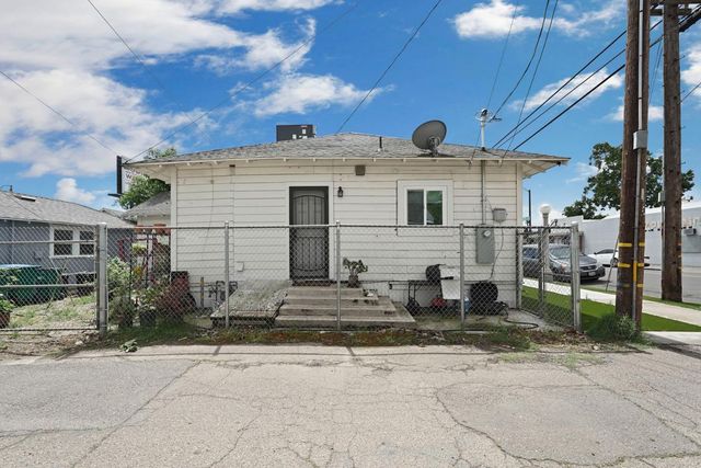 210 S Central Ave, Lodi, CA 95240