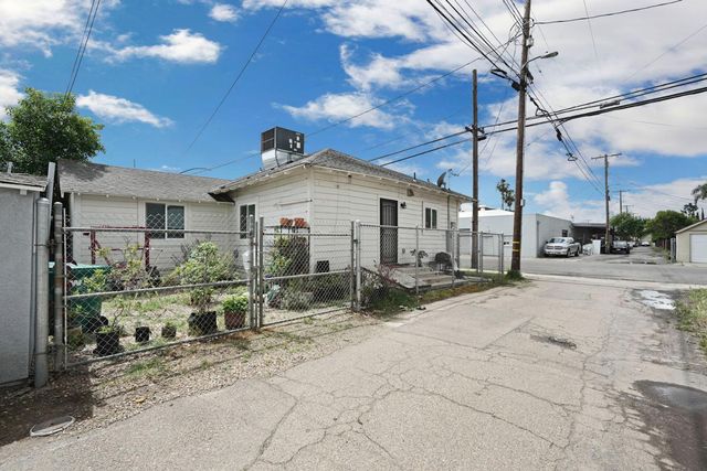 210 S Central Ave, Lodi, CA 95240