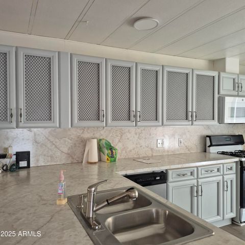 10955 N 79th Avenue 163, Peoria, AZ 85345