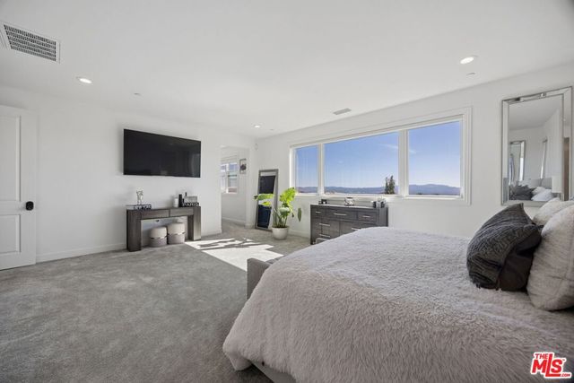 11800 W Tudor Court, Porter Ranch, CA 91326