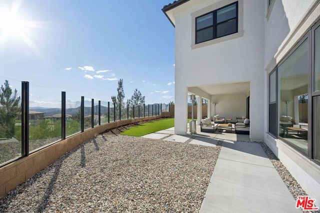 11800 W Tudor Court, Porter Ranch, CA 91326