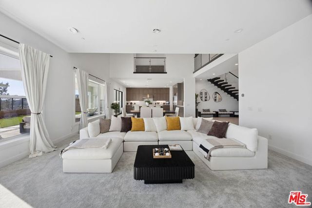 11800 W Tudor Court, Porter Ranch, CA 91326