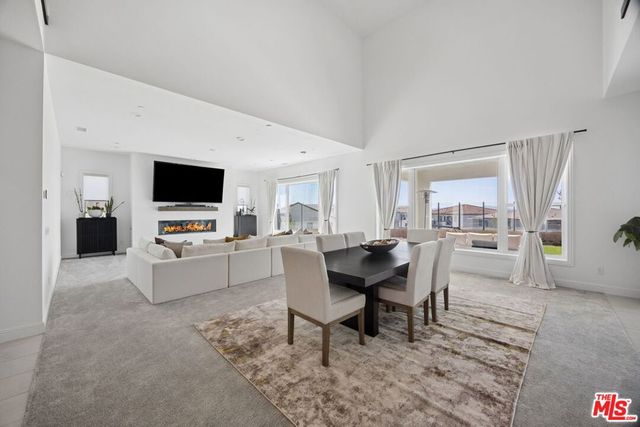 11800 W Tudor Court, Porter Ranch, CA 91326