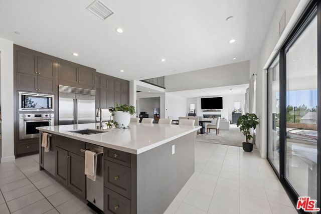 11800 W Tudor Court, Porter Ranch, CA 91326