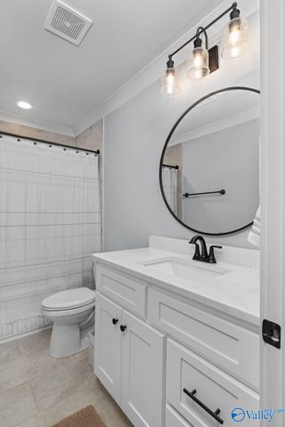 16776 Colton Lane, Athens, AL 35613