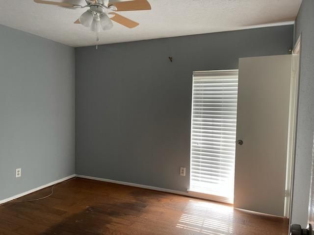 1326 Barrowgate Drive, Sugar Land, TX 77498