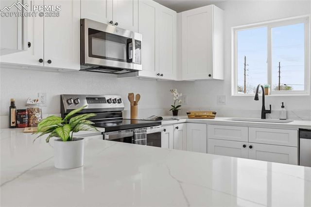 578 N Mancos Drive, Pueblo West, CO 81007