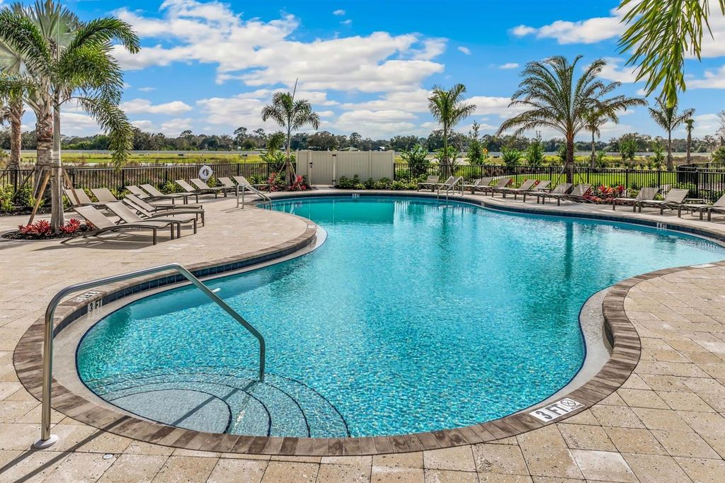 Image 29 of property listing at 309 157TH COURT E, Bradenton, FL 34212