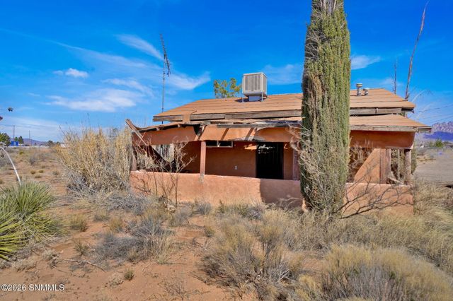 6101 Chula Vista Road, Las Cruces, NM 88012
