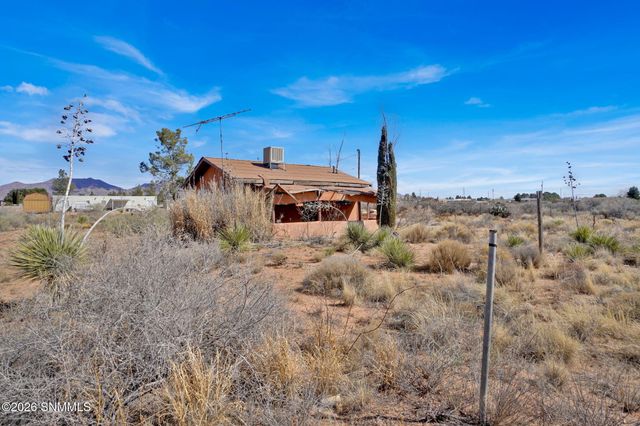 6101 Chula Vista Road, Las Cruces, NM 88012