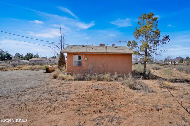 6101 Chula Vista Road, Las Cruces, NM 88012