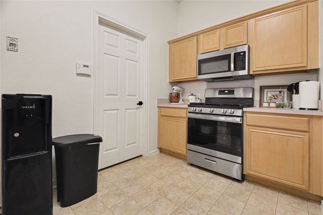 2532 Spring Rain Drive, Mesquite, TX 75181