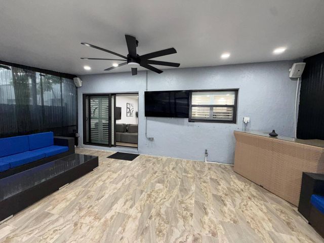4103 NW 79TH Avenue 4103, Sunrise, FL 33351