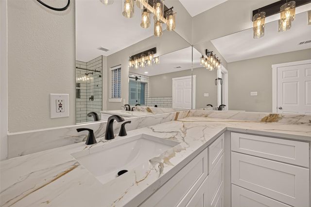 7318 Ramblewood Drive, Magnolia, TX 77354